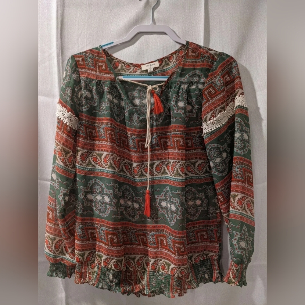 Umgee women's long sleeve top - Size Small